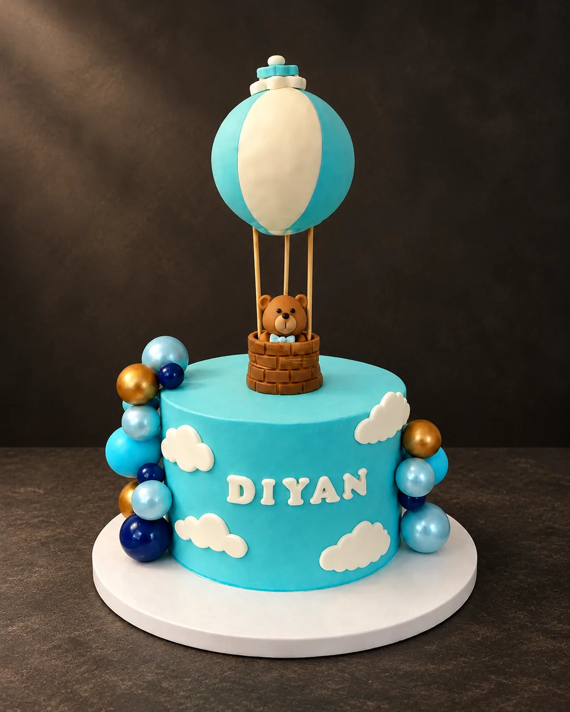 Hot-air balloon cake